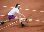 开云官网-关于日本网球队险胜美国网球队，西西帕斯完成帽子戏法的信息