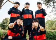 开云体育下载-TES险胜PSG，Oner送出助攻