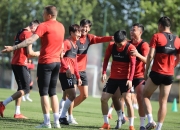 开云APP-包含雷恩足球俱乐部全队集结备战下一场比赛的词条