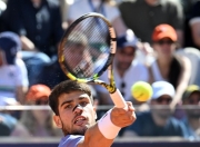 开云体育中国-包含世界网球队完胜意大利网球队，阿尔卡拉斯制霸全场的词条