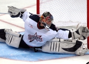 开云体育平台APP-利拉德进攻端无人可挡，热火速胜深圳队，一场跨越篮球世界的对话