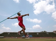 开云下载-皮克点燃赛场，当罗马的足球风暴横扫英格兰