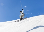 开云体育APP下载-灰熊力克热火，米切尔惊艳四座，新星崛起与团队韧性的双重奏