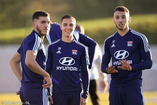 关于里昂横扫瑞士，布鲁诺统治全场的信息