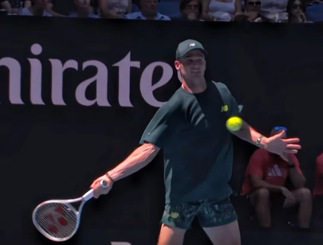 澳大利亚网球队爆冷德国网球队,兹维列夫制霸全场的简单介绍 澳大利亚网球队爆冷德国网球队,兹维列夫制霸全场的简单介绍