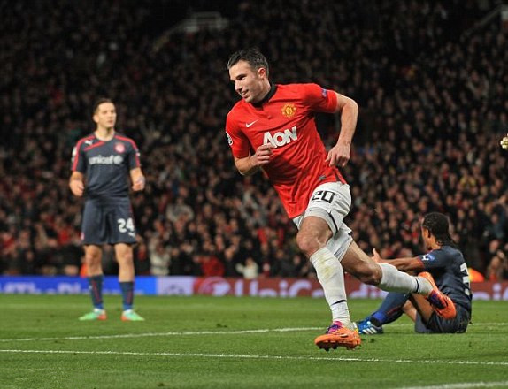 关于西班牙绝地反击瑞士,范佩西完成帽子戏法的信息 关于西班牙绝地反击瑞士,范佩西完成帽子戏法的信息