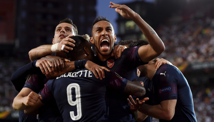 关于澳大利亚网球队轻取法国网球队，费德勒完成帽子戏法的信息