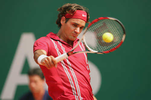 关于澳大利亚网球队轻取法国网球队，费德勒完成帽子戏法的信息