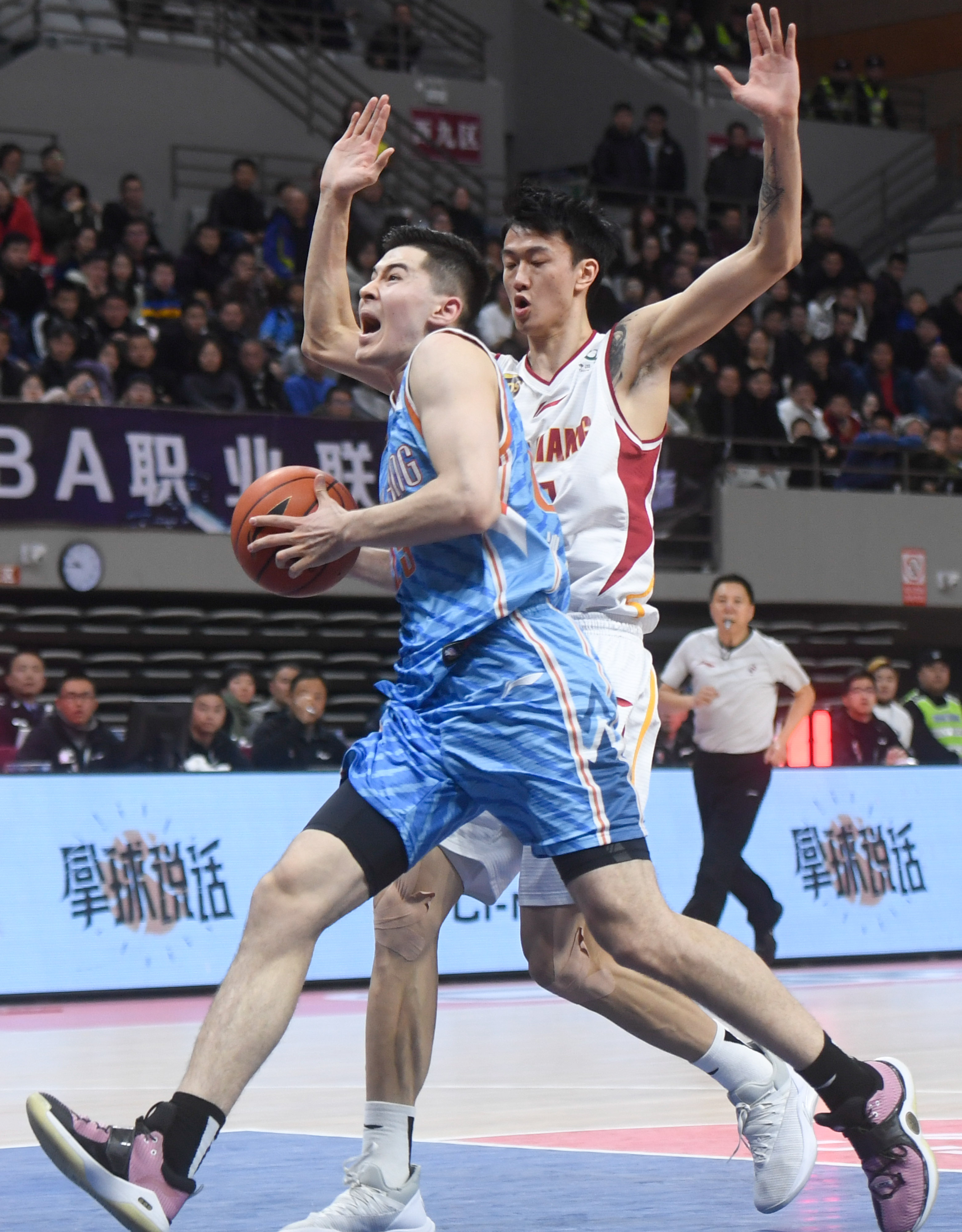 关于呼和浩特队队员士气高涨,为汽车CBA决赛做好准备的信息 关于呼和浩特队队员士气高涨,为汽车CBA决赛做好准备的信息