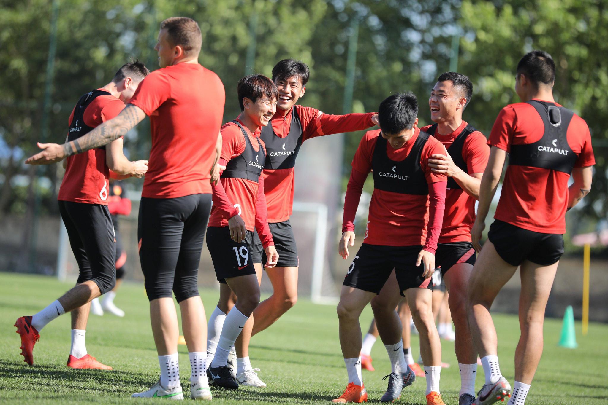 包含雷恩足球俱乐部全队集结备战下一场比赛的词条 包含雷恩足球俱乐部全队集结备战下一场比赛的词条