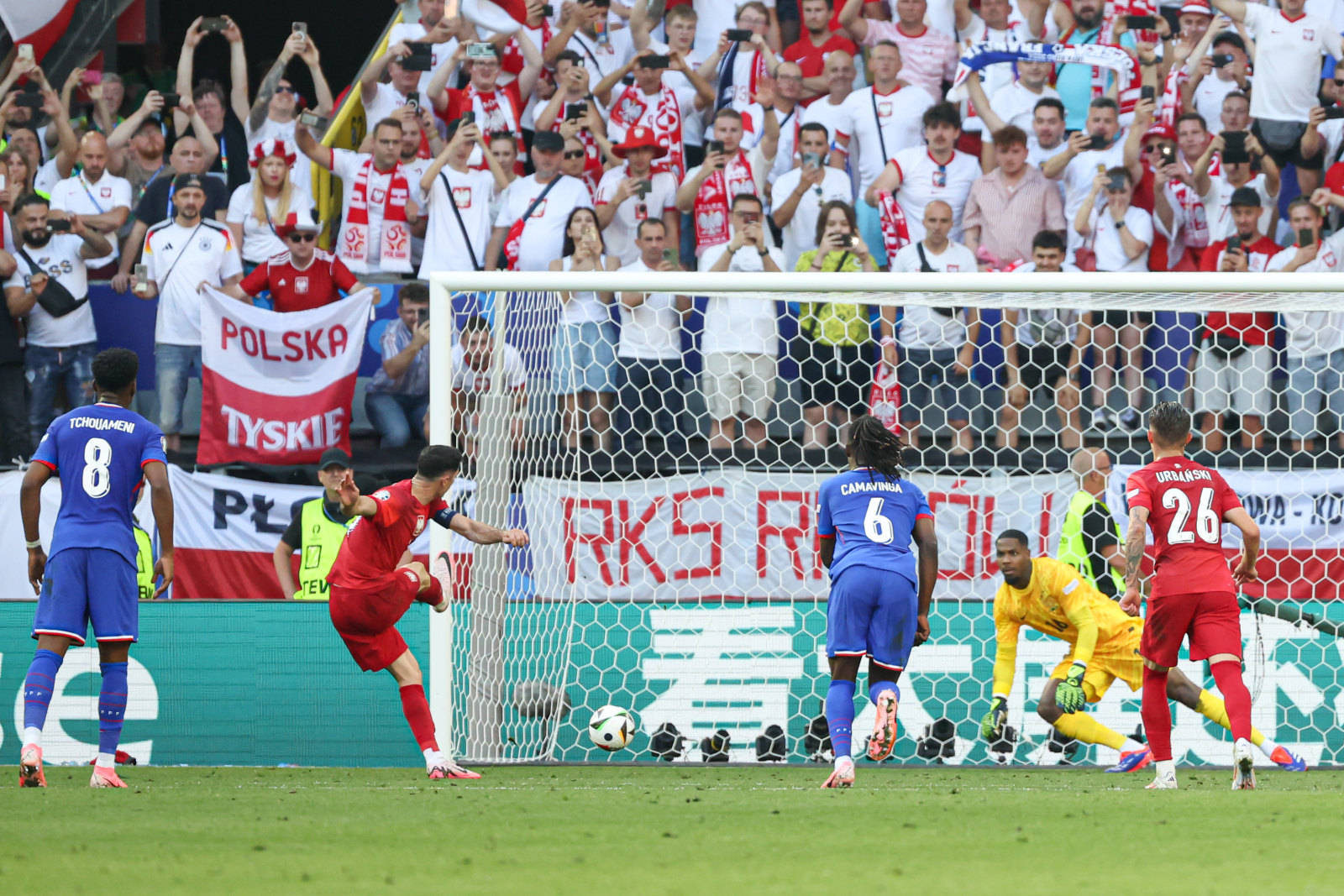 关于欧洲杯预选赛带来一场比赛硝烟的信息 关于欧洲杯预选赛带来一场比赛硝烟的信息