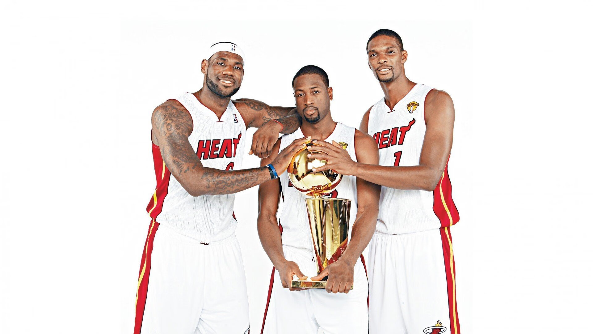 灰熊力克热火，米切尔惊艳四座，新星崛起与团队韧性的双重奏